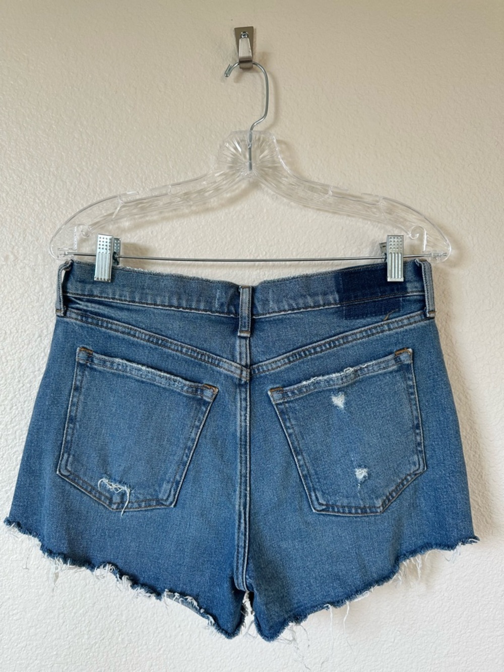 Abercrombie & Fitch The Mom Short Distressed Mid-Rise Denim Shorts Size 28/6 - Picture 2 of 8